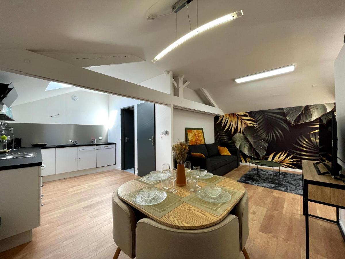 Apartamento Gite De La Fauvette Saintes Exterior foto